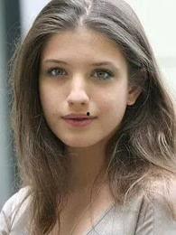 安娜伍德资料资料,艺术与生活的完美融合